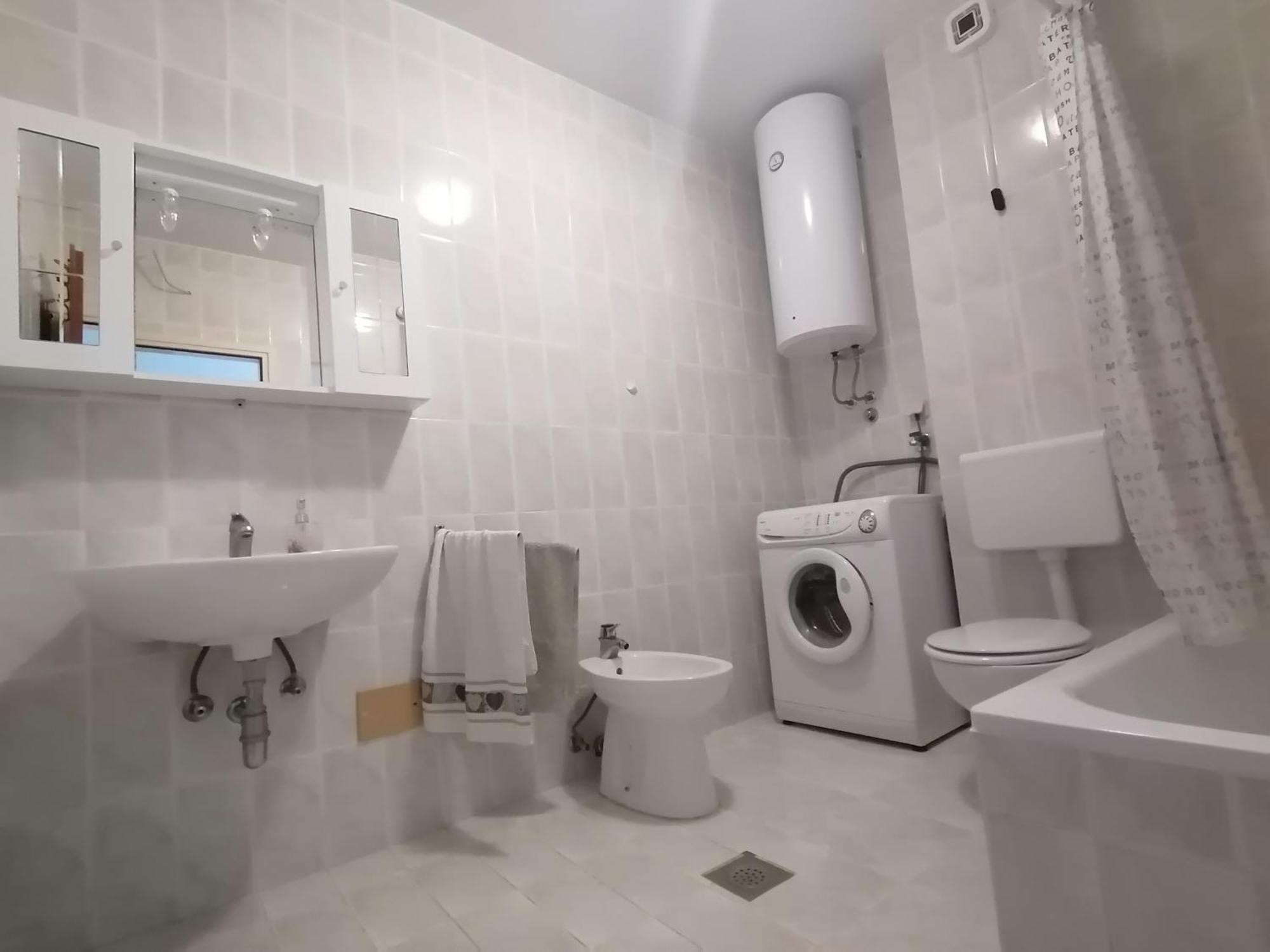 Apartment Domijan By El-Pi Tours Njivice Ngoại thất bức ảnh
